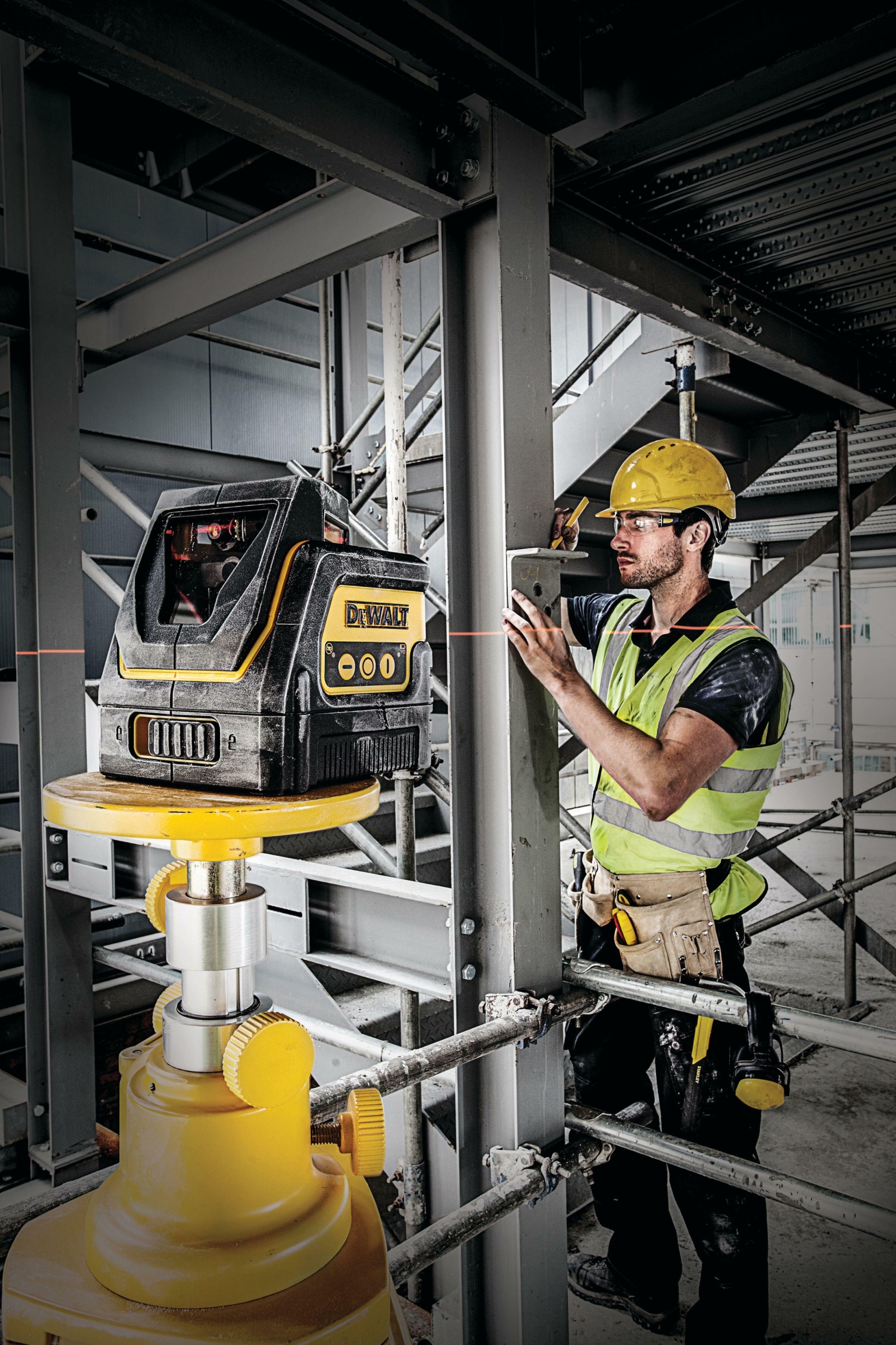 Kryžminis lazerinis nivelyras DeWALT DW0811-XJ - Image 3